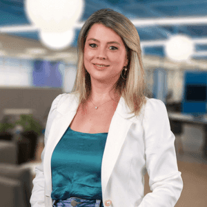 Angélica  Peres