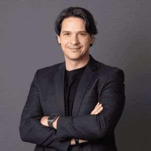 Douglas  A. Pereira 