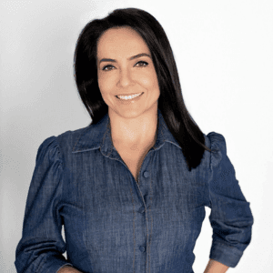 Izabela  Camargo